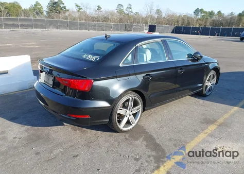 2015 Audi A3 1.8T Premium z USA, uszkodzony, nr VIN WAUCCGFF5F1115170